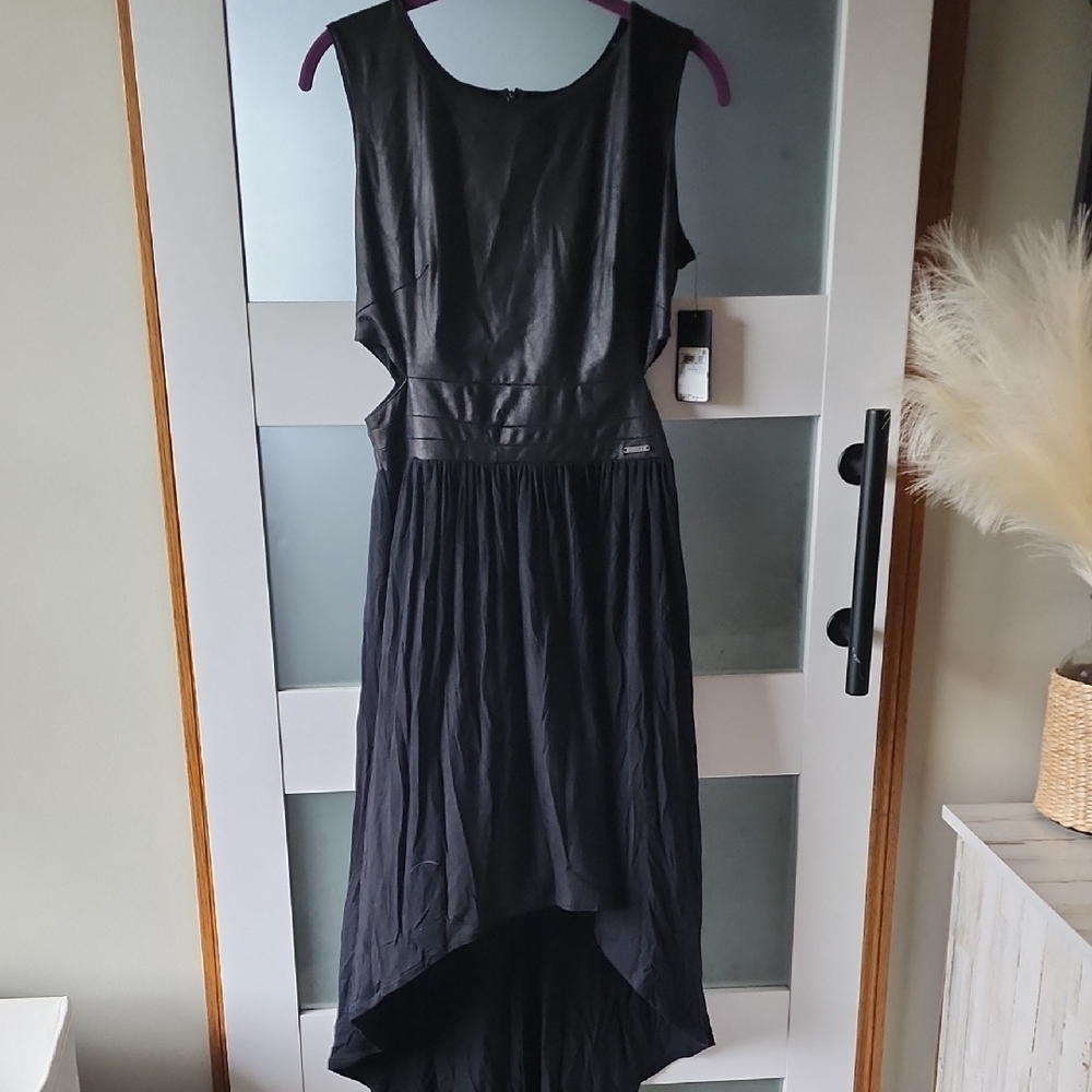 Guess Elegant Black Sleeveless Dress